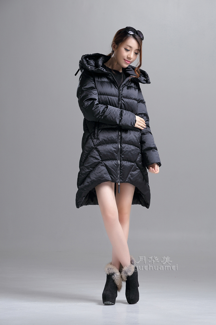 睿牛制衣廠新款斗篷羽絨服.jpg 睿牛制衣廠新款斗篷羽絨服.jpg