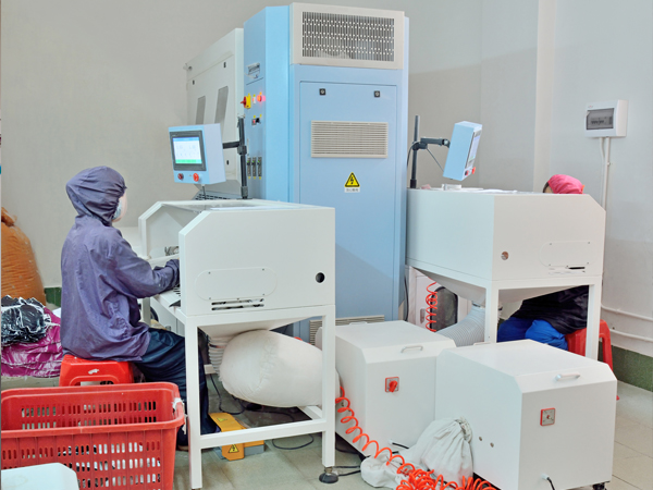 買不到心儀的羽絨服?不妨試一下羽絨服定制