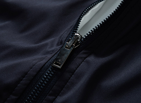 雙面穿風(fēng)衣定制廠家專業(yè)生產(chǎn)風(fēng)衣