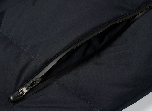 休閑男款保暖羽絨服定制生產(chǎn)廠家