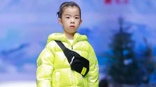 找羽絨服加工廠定制羽絨服一般生產周期是怎樣的？